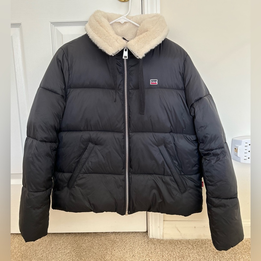 Levi’s Women’s Molly Sherpa Lined Puffer Jacket